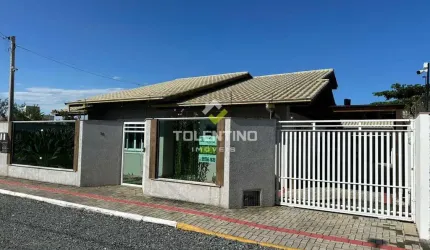 Casa com 3 quartos à venda na 459, 22, Centro, Balneário Piçarras por R$ 1.590.000