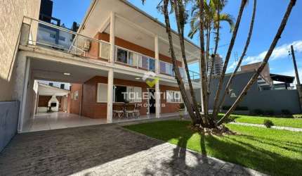 Casa com 5 quartos à venda na Avenida Emanoel Pinto, 321, Centro, Balneário Piçarras por R$ 3.200.000