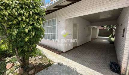 Casa com 5 quartos à venda na 750 (joão Medeiros), 47, Centro, Balneário Piçarras por R$ 1.450.000