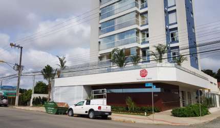 APARTAMENTO FRENTE MAR DECORADO E MOBILIADO ALTO PADRÃO