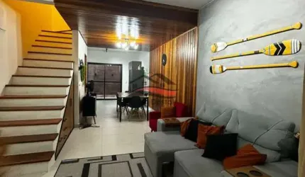 Linda casa em condomínio Pontal Santa Marina Caraguatatuba