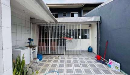 Casa à venda no bairro Rio do Ouro - Caraguatatuba/SP