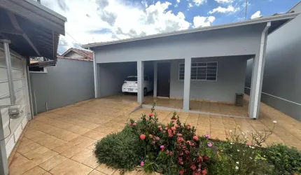 Casa para Venda em Brotas, Bela Vista, 2 dormitórios, 1 suíte, 2 banheiros, 2 vagas
