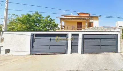 Sobrado à venda, 4 quartos, closet, piscina, edícula, Chácara Areal, Indaiatuba.