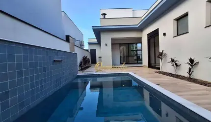 Casa térrea nova, à venda, 3 suítes, planejados, piscina, Condomínio Piemonte, Indaiatuba.