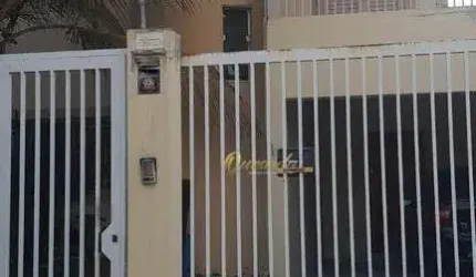 Sobrado à venda, 3 dormitórios, 1 suíte, edícula, planejados, Jardim Regente, Indaiatuba.