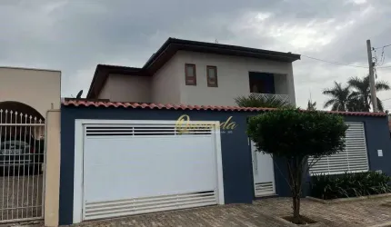 Sobrado semi novo, à venda, 4 suítes, escritório, planejados, Vila Avaí, Indaiatuba.