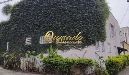 Casa assobradada à venda, 2 dormitórios, piscina, quintal amplo, Jardim Santiago, Indaiatuba.