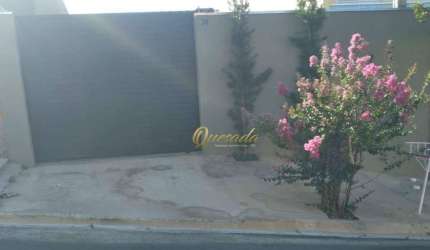 Casa térrea à venda, 2 dormitórios, 1 suíte, quintal, Jardim Barcelona, Indaiatuba.