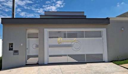 Casa térrea nova à venda, 3 dormitórios, quintal amplo, Jardim Casablanca, Indaiatuba.