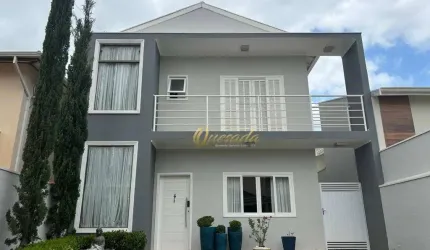 Sobrado à venda, 3 dormitórios, planejados, escritório, Condomínio Villaggio di Itaici, Indaiatuba.