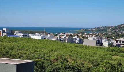 Excelente residência com vista exuberante para o mar da baia de Garopaba