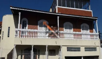 Lindo imóvel em Estilo Colonial - 4 dorms sendo 2 suítes - 4 vagas - terraço - salão de festas - estuda permuta - São Caetano do Sul