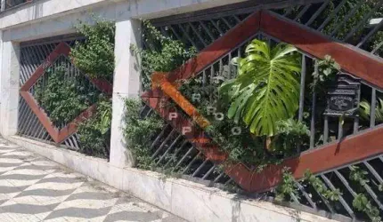 Casa Térrea na Mooca com Edícula Completa e Piscina no Terraço - 6 vagas