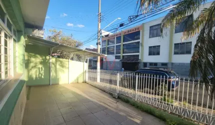 Casa 3 dormitórios para Locação em Atibaia, Centro, 3 dormitórios, 2 banheiros, 2 vagas