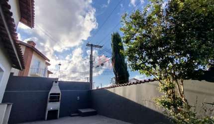 Casa 3 dormitórios para Locação em Atibaia, Jardim Paulista, 3 dormitórios, 2 suítes, 3 banheiros, 2 vagas