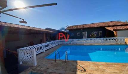Casa de Campo para Locação em Atibaia, Jardim Alvinópolis, 3 dormitórios, 1 suíte, 3 banheiros, 4 vagas