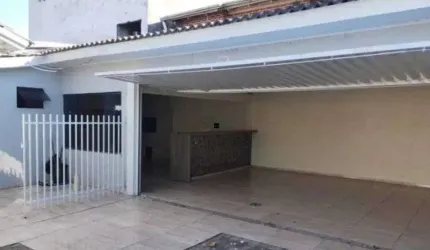 Casa à Venda no Efapi em Chapecó/SC.