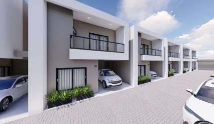 Casa em Lauro de Freitas com 4|4, 02G e 170M²