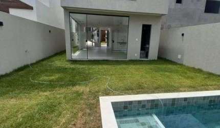 Casa em Abrantes com 4|4, 04G e 161M²