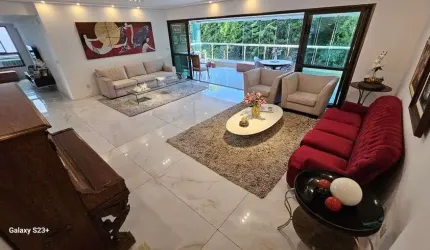 Apartamento na Paralela com 3|4, 04G e 243M²