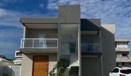 Casa em Alpahville Litoral Norte III com 6|4, 04G e 335M² | Terrreno de 450M²