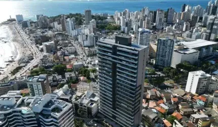 Apartamento em Ondina com 4|4, 03G 210M²