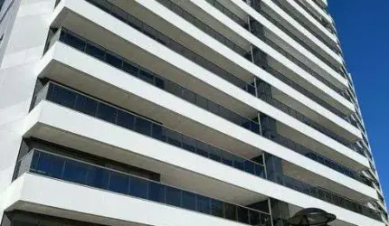 Apartamento em Ondina com 4|4, 03G e 245M²