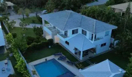 Casa em Busca Vida com 4|4, 04G e 415M² (Venda ou Locação)