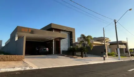 Casa Condomínio