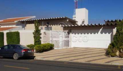 Casa Padrão em São José do Rio Preto
