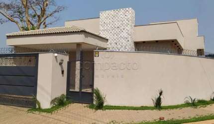 Casa Padrão em Mirassol