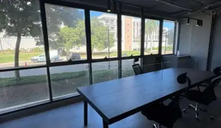 Sala térrea mobiliada no Georgina Businnes Park