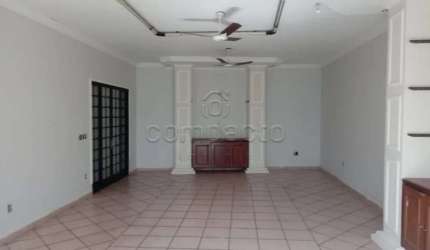 Comercial Casa em Mirassol
