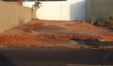 Terreno Comercial com 210m² - Villa Cassini