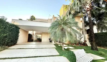 Sobrado com 4 Suítes e Varanda Gourmet - Residencial Eco Village I