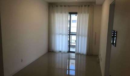 Apartamento de 68 metros quadrados no bairro Recreio dos Bandeirantes com 2 quartos