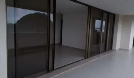 Apartamento de 170 metros quadrados no bairro Barra da Tijuca com 4 quartos