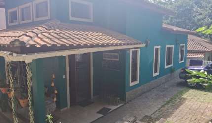 Belissima casa em condominio fechado