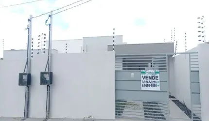 Casa 3 quartos 1 Suíte Bairro Jardim Universitário - Cuiabá - MT