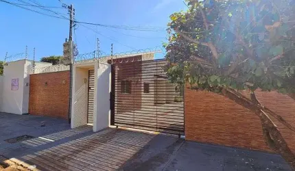 Casa 2 quartos 1 Suíte Condomínio Villa das Torres no Bairro Santa Cruz - Cuiabá - MT