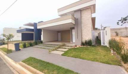 Térrea para venda possui 141 metros quadrados com 3 quartos