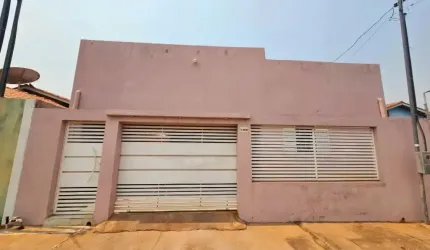 Casa 3 quartos Sendo 1 Suíte Bairro Santa Terezinha - Cuiabá - MT