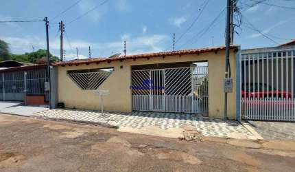 Casa com 4 quartos sendo 1 Suíte - Bairro Parque Cuiabá - Cuiabá - MT