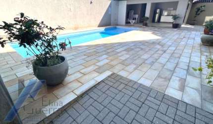 Ubatuba, Itaguá - Apartamento  com 02 dormitórios, sendo 01 suíte e área de lazer.