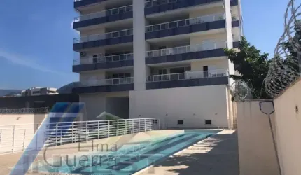 Ubatuba, Centro - Apartamento com 03 suítes com área util de 180 m2 e área de lazer completa..