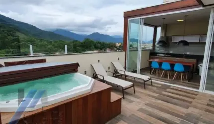 Ubatuba, Centro - Apartamento cobertura com 03 dormitorios, sendo 01 suite, com área de lazer!