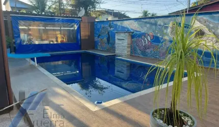 Ubatuba, Estufa II - Casa com 04 dormitório, sendo 02 suites, com área de lazer.