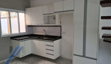 Ubatuba, Itaguá - Sobrado geminado com área útil de 80 m² e área total de 100 m2 com.