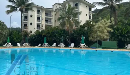 Ubatuba, Toninhas - Apartamento com 03 dormitórios sendo 02 suítes e área de lazer completa.